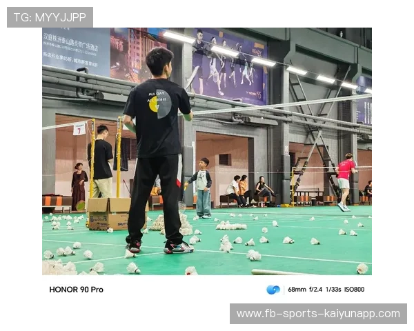 羽毛球赛事开发青少年线上学习平台扩大培训覆盖范围，青少年羽毛球培训价格